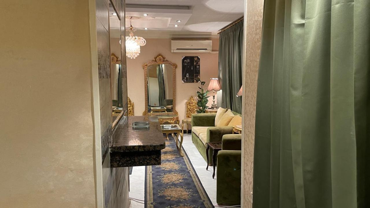 Fancy Close To Airport Fully Furnished Apartamento