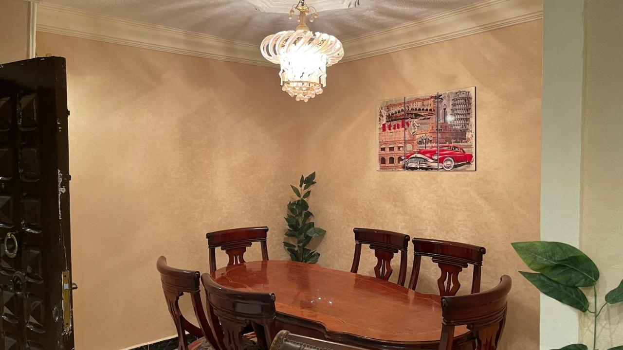 Apartamento Fancy Close To Airport Fully Furnished